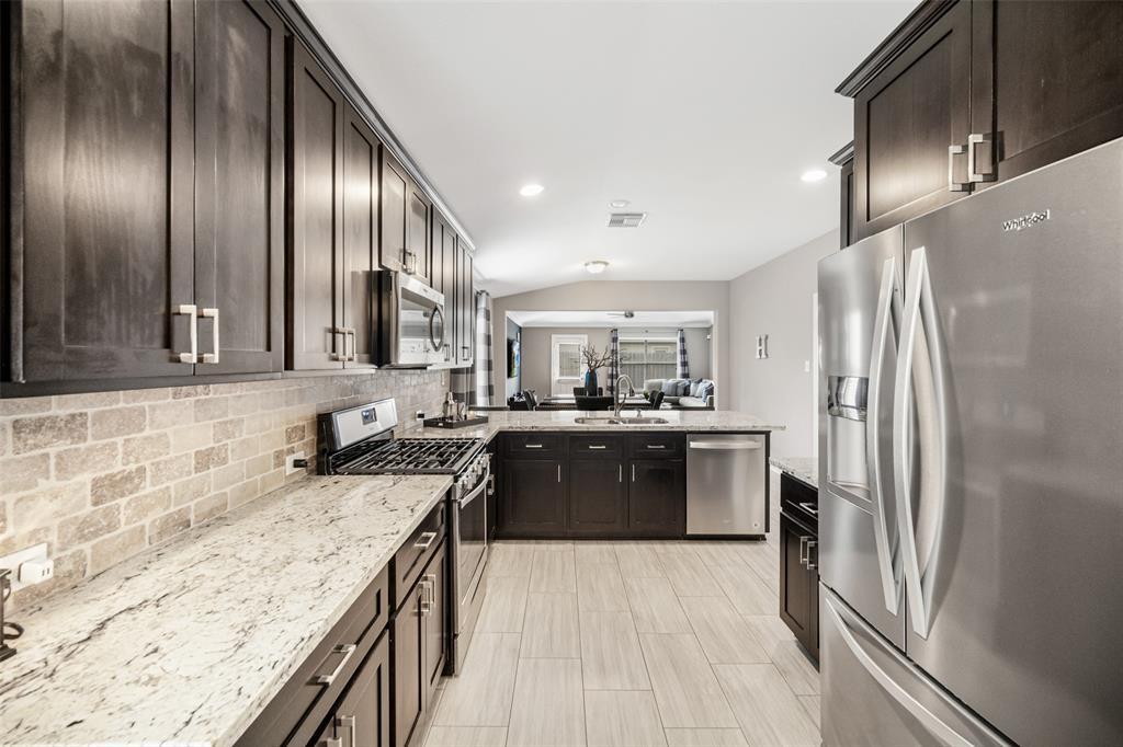 17963 Branch Creek Dr in Cypress, TX - Building Photo