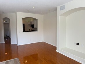 633 Sumner Way in Oceanside, CA - Building Photo - Building Photo
