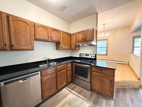 CMM 2514-2518 Emerson Manor in Minneapolis, MN - Foto de edificio - Building Photo
