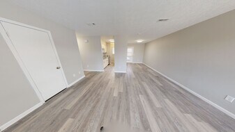 3426 Douglas Rd in Panama City, FL - Building Photo