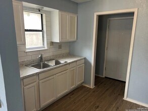 231 Madero St in San Antonio, TX - Building Photo - Building Photo