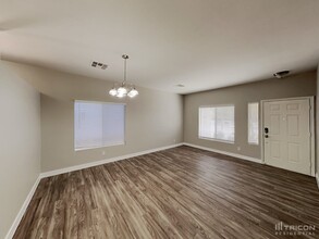 6024 N Black Gold St in North Las Vegas, NV - Building Photo - Building Photo