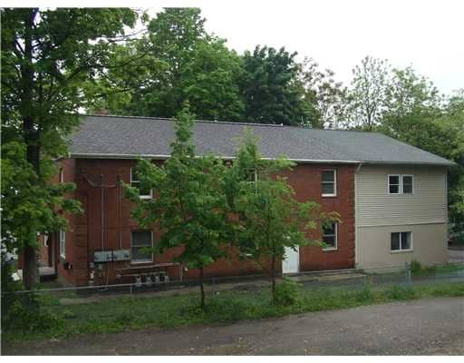 103 Oak St in Walden, NY - Foto de edificio