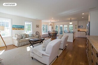 162 Sayre's Path in Wainscott, NY - Building Photo - Building Photo