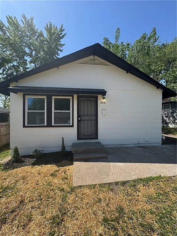 property at 4715 E 45th St