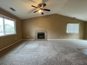 3895 Hillcrest Dr in Templeton, CA - Building Photo - Building Photo