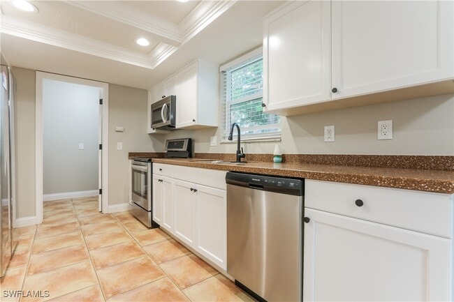property at 2124 Briant St