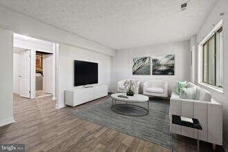 3618 Wharf Ln in Triangle, VA - Foto de edificio - Building Photo