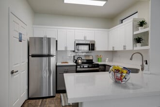 Portola South Mountain in Phoenix, AZ - Building Photo - Interior Photo