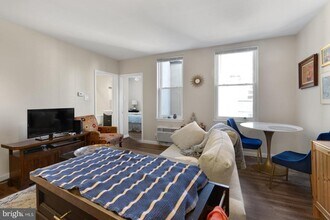 2137 Spruce St in Philadelphia, PA - Building Photo - Building Photo