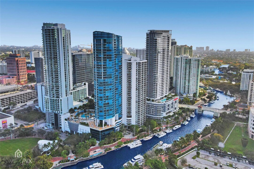 333 Las Olas Way, Unit 2501 in Fort Lauderdale, FL - Building Photo