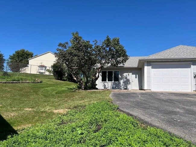 3023 25th St NW in Rochester, MN - Building Photo - Building Photo