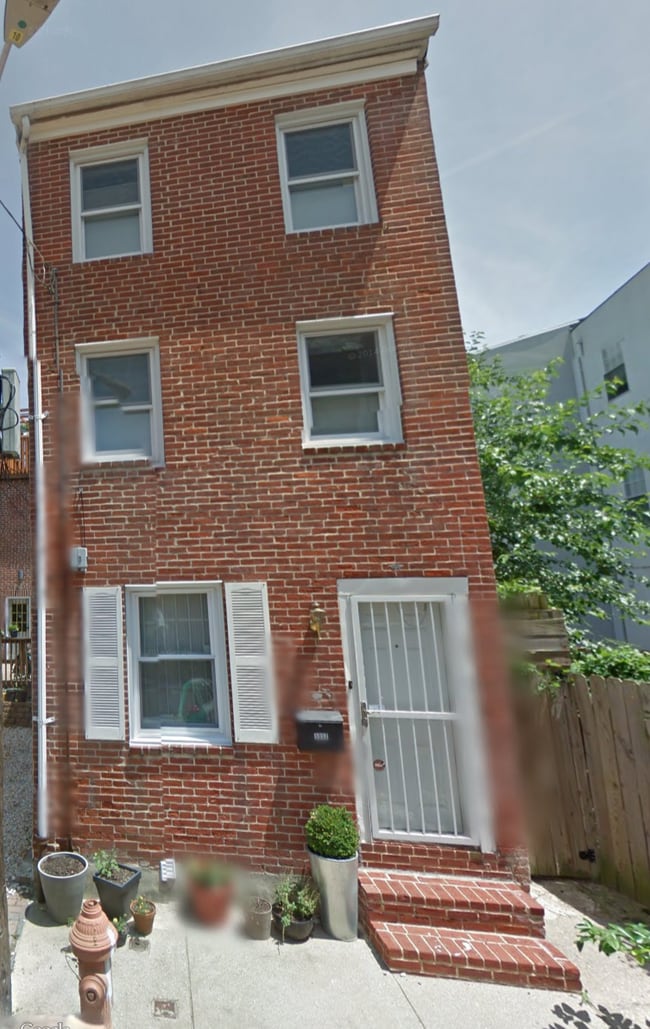 1037 S Fairhill St in Philadelphia, PA - Building Photo - Building Photo