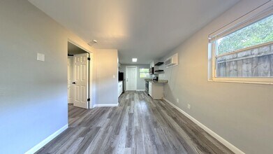 115 Cleveland Ave SW in Largo, FL - Building Photo - Building Photo
