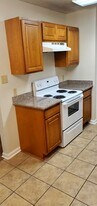 6327 Quin Dr, Unit Apartment B in Baton Rouge, LA - Building Photo