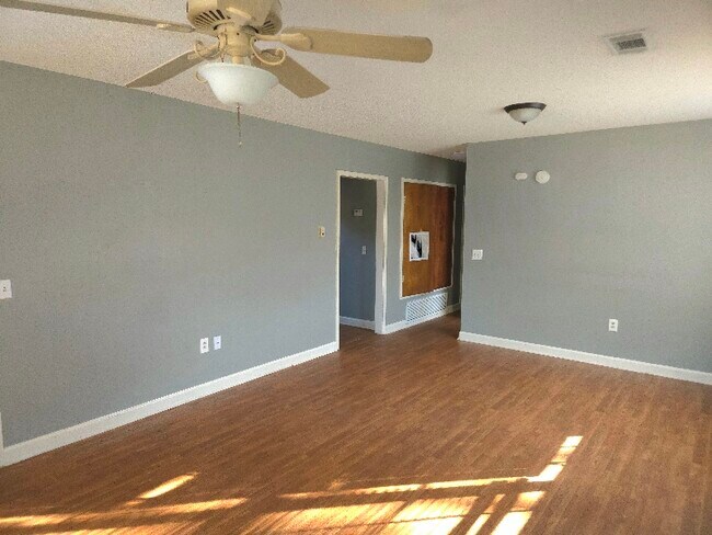 3669 Earl St in Macon, GA - Foto de edificio - Building Photo