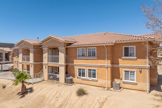 Suncrest Apartments in Barstow, CA - Building Photo - Primary Photo