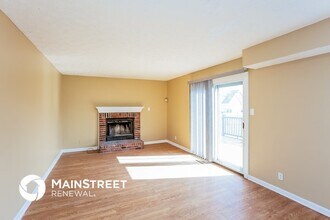 3735 Crickwood Dr in Indianapolis, IN - Foto de edificio - Building Photo