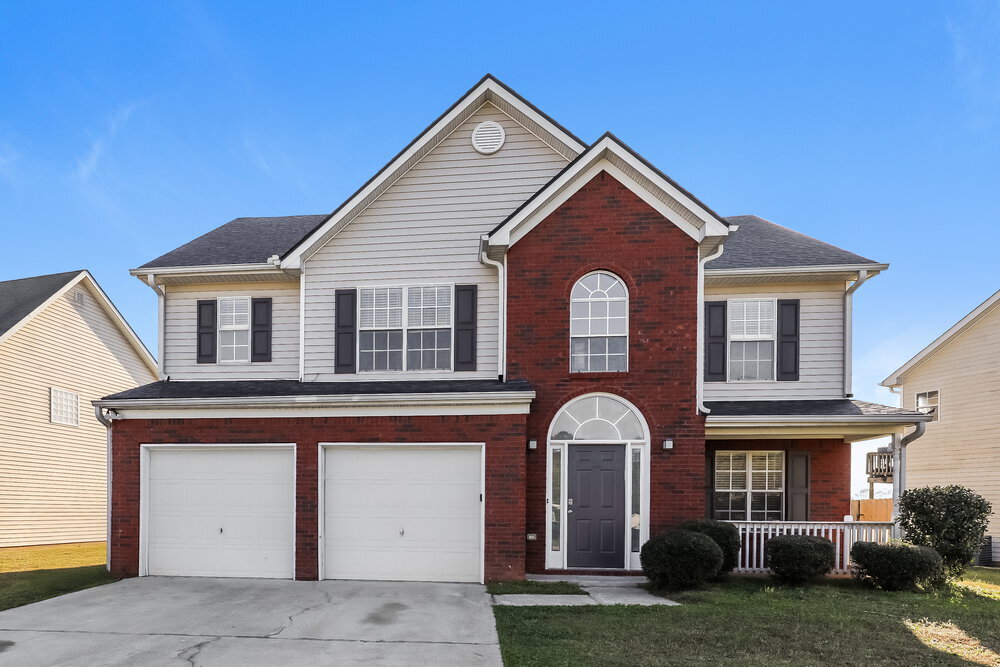 5713 Colonnade Dr in Rex, GA - Building Photo