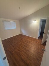 379 Roberts Ave in Moorpark, CA - Building Photo - Building Photo