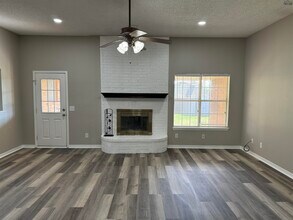 15 Bazely Cir in Wichita Falls, TX - Building Photo - Building Photo