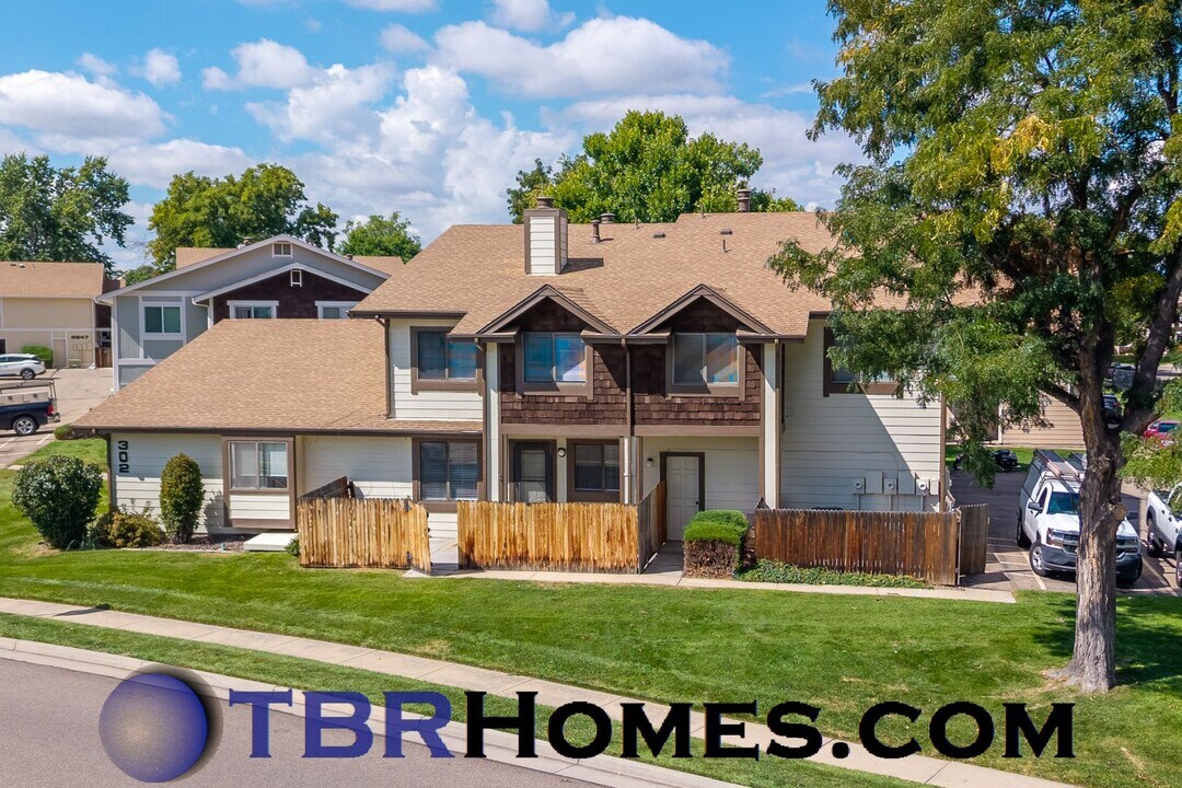 6901 W 87th Way in Arvada, CO - Building Photo