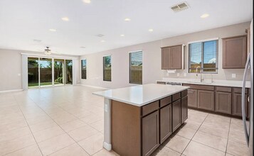 8543 W Candlewood Way in Florence, AZ - Building Photo - Building Photo