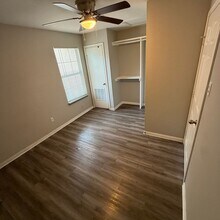 107 New Dallas Hwy in Lacy Lakeview, TX - Building Photo - Building Photo
