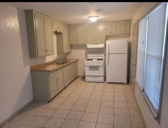 745 NW 89th St in Oklahoma City, OK - Building Photo - Building Photo