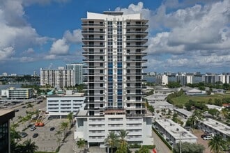 The Lexi in North Bay Village, FL - Foto de edificio - Building Photo