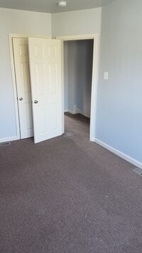 1102 E Price St photo'