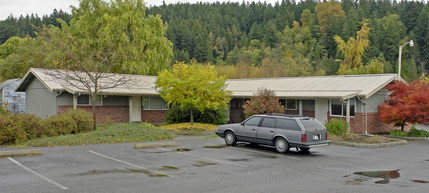 Forest Park Apartments in Sumner, WA - Building Photo - Building Photo