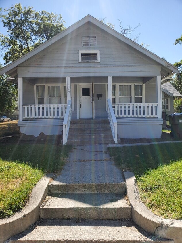 property at 129 N Johnson Ave