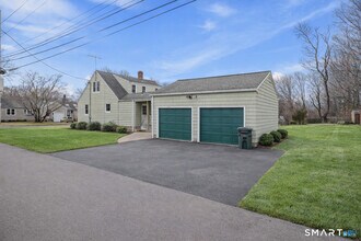 8 Raleigh Rd in Bridgeport, CT - Building Photo - Building Photo