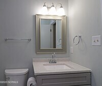 498 Hemlock Dr photo'