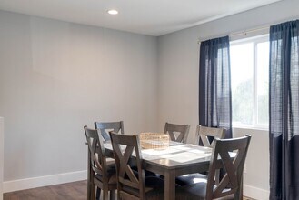 146 E Cottonwood Dr, Unit 146 E Cottonwood Dr #2 in Kalispell, MT - Building Photo - Building Photo