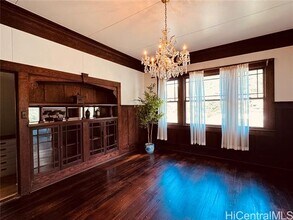 2701 Aolani Pl in Honolulu, HI - Building Photo - Building Photo