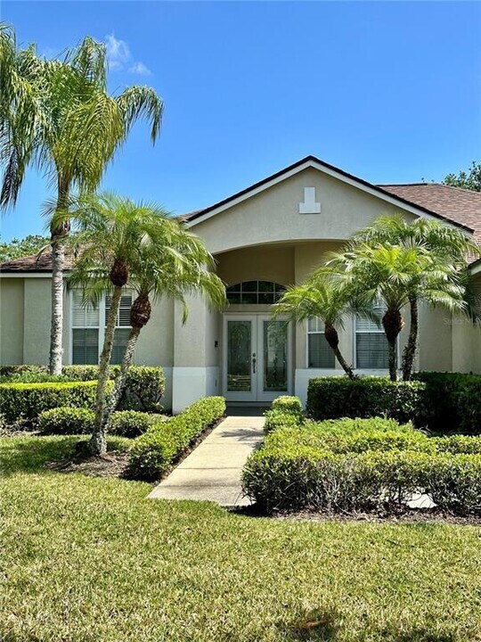 8517 Bramwell Way in Tampa, FL - Building Photo