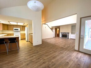 4301 Beaumont Ln SE in Lacey, WA - Building Photo - Building Photo
