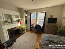 11 Farrington Ave, Unit #1 Apartamentos