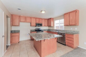 31751 Canyon Estates Dr in Lake Elsinore, CA - Building Photo - Building Photo