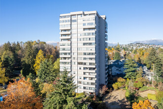 Vantage Point in Burnaby, BC - Building Photo - Building Photo