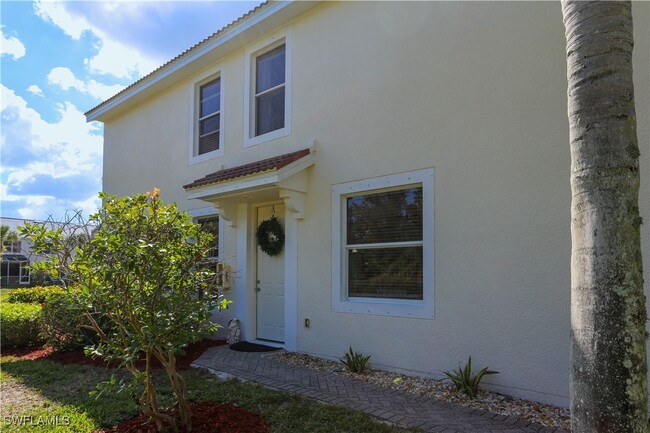 875 Hampton Cir in Naples, FL - Building Photo - Building Photo