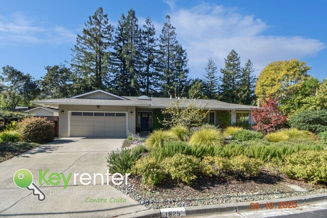 property at 1825 Del Rey St