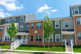 Glenarden Hills in Glenarden, MD - Foto de edificio - Building Photo
