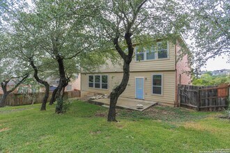 331 Knights Cross Dr in San Antonio, TX - Building Photo - Building Photo