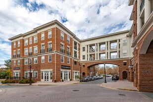 Colonnade at Kentlands in Gaithersburg, MD - Building Photo