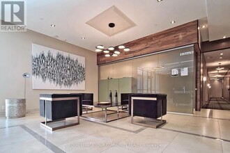 15-1115 Zorra St in Toronto, ON - Building Photo - Building Photo