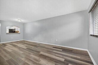 3770 N Jog Rd in Royal Palm Beach, FL - Building Photo - Building Photo