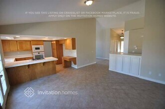 5017 Castle Pine Ct in Riverside, CA - Building Photo - Building Photo